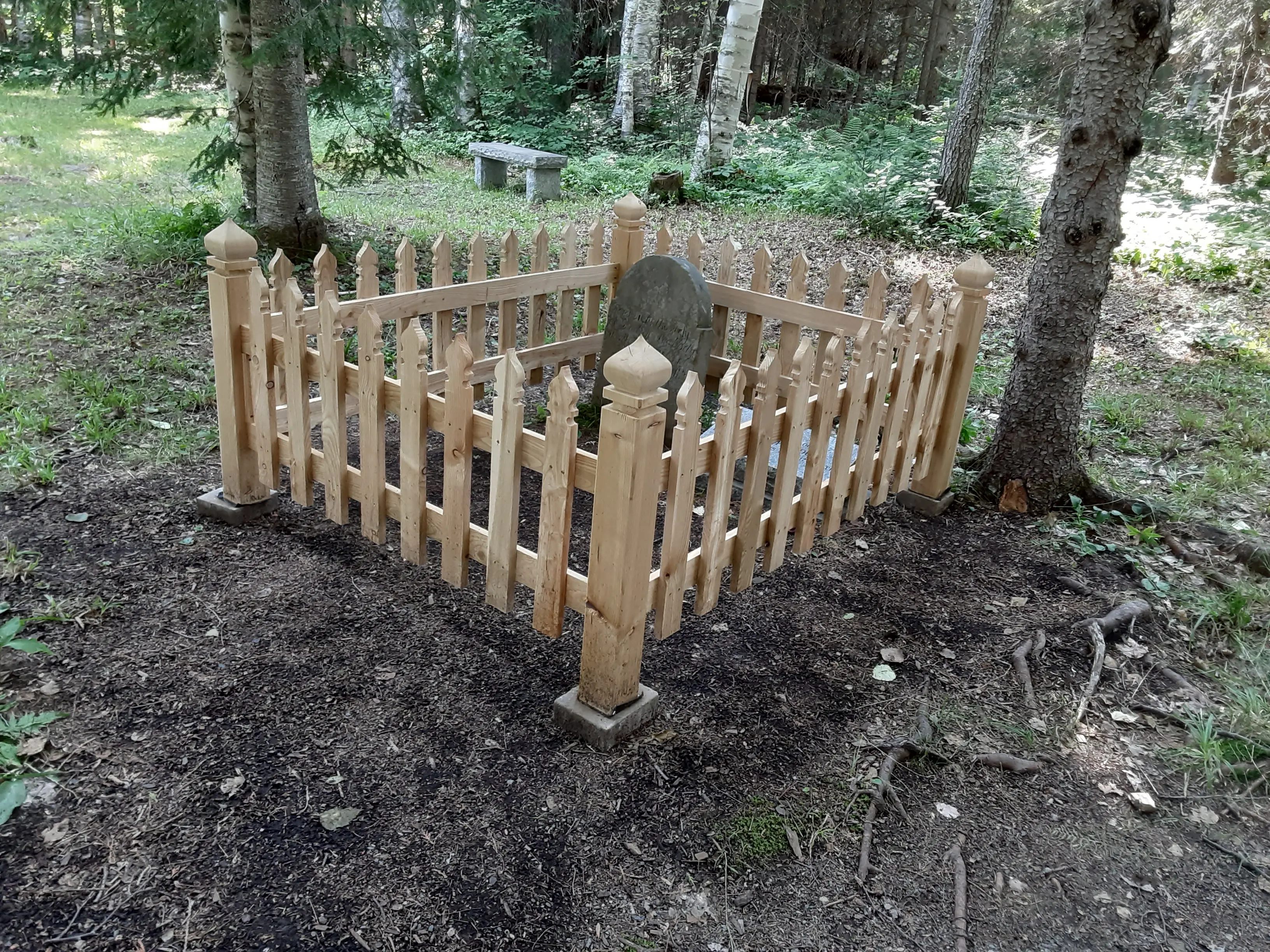 Memorial Garden Fence — outdoor